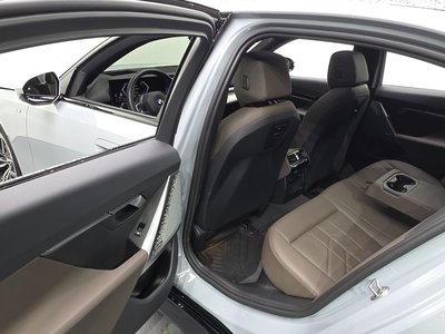 2024 BMW 5 SERIES — миниатюра 18
