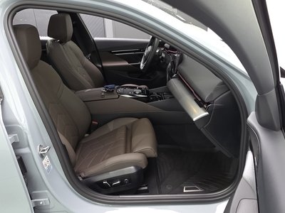2024 BMW 5 SERIES — миниатюра 16