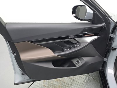 2024 BMW 5 SERIES — миниатюра 14