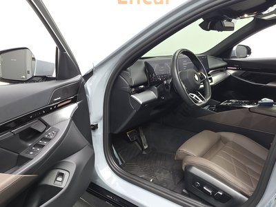 2024 BMW 5 SERIES — миниатюра 13