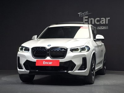 صورة 2 لـ 2024 BMW IX3