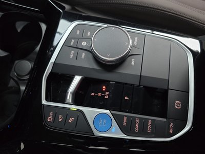 2024 BMW IX3 thumbnail 13