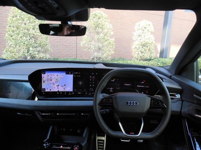 صورة مصغرة 70 لـ 2025 AUDI SQ6 E-TRON