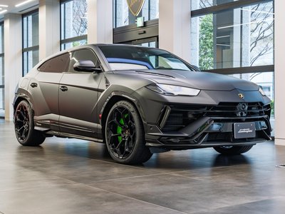 LAMBORGHINI URUS - 2