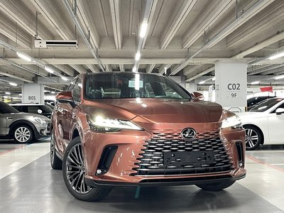 صورة 8 لـ 2026 Lexus RX