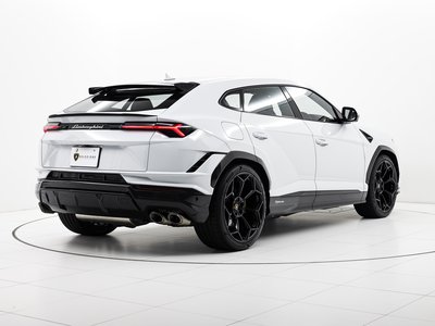 LAMBORGHINI URUS - 8
