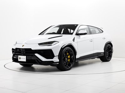 LAMBORGHINI URUS - 3