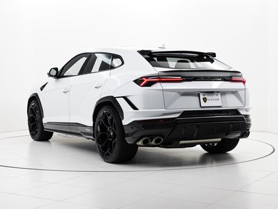 LAMBORGHINI URUS - 6