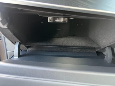 MERCEDES-BENZ E-CLASS WAGON - 8