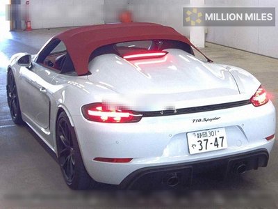 PORSCHE 718 SPYDER - 2