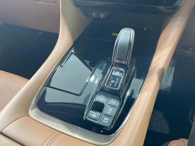 صورة مصغرة 40 لـ 2024 Toyota VELLFIRE