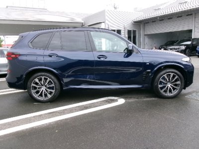 2025 BMW X5 缩略图 23