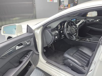 MERCEDES-BENZ CLS - 10