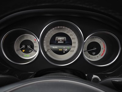 MERCEDES-BENZ CLS - 8