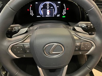2023 Lexus NX — миниатюра 17