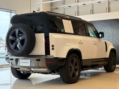 2025 LAND Rover DEFENDER thumbnail 32