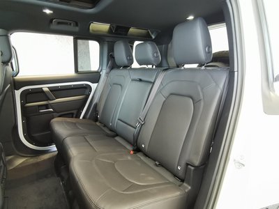 2025 LAND Rover DEFENDER thumbnail 26