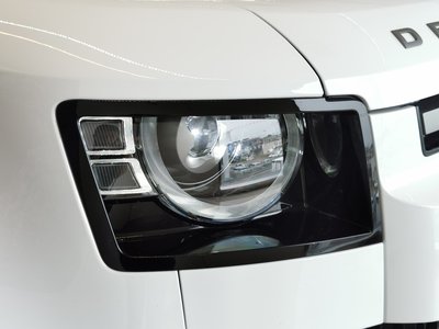 2025 LAND Rover DEFENDER thumbnail 35