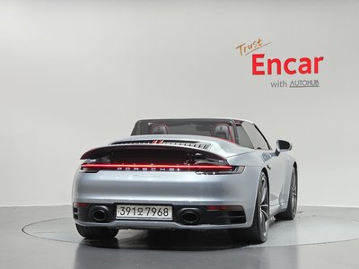 PORSCHE 911 - 4