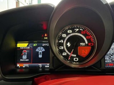 FERRARI F8 SPIDER - 10