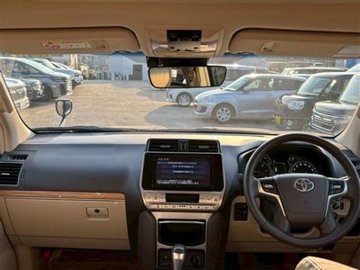 TOYOTA LAND CRUISER - 3