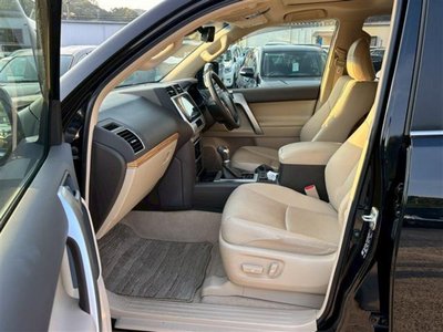 TOYOTA LAND CRUISER - 4