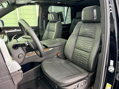 2025 Cadillac ESCALADE — миниатюра 11