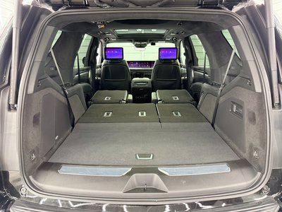 2025 Cadillac ESCALADE — миниатюра 32