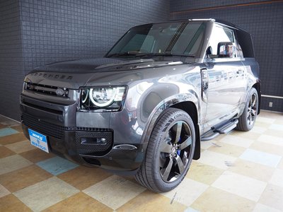 LAND ROVER DEFENDER - 10