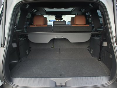 2025 Lexus GX thumbnail 23