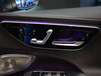 2026 Mercedes-BENZ C-CLASS — миниатюра 30
