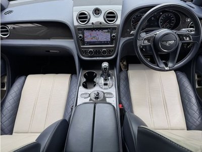 صورة 10 لـ 2019 Bentley BENTAYGA