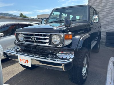 TOYOTA LAND CRUISER 70