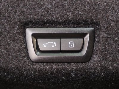 2023 BMW 5 SERIES 缩略图 76