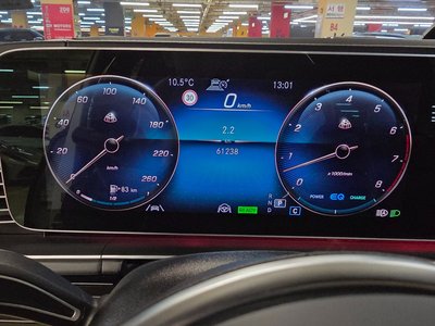 MERCEDES-BENZ GLS - 9