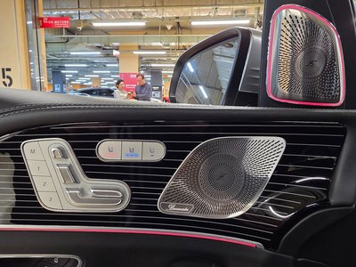 MERCEDES-BENZ GLS - 7