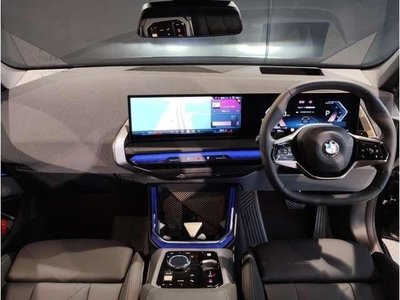 2025 BMW X3 photo 3