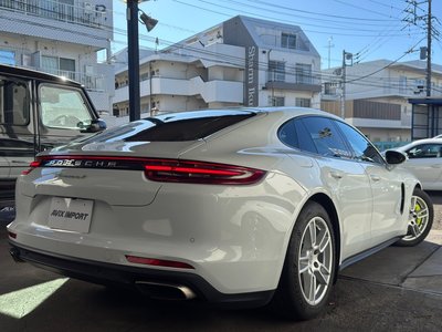 PORSCHE PANAMERA - 3