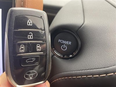 صورة مصغرة 16 لـ 2024 Toyota VELLFIRE