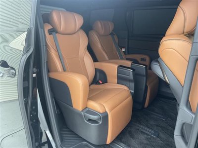 صورة مصغرة 28 لـ 2024 Toyota VELLFIRE