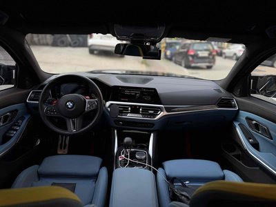 2022 BMW M3 — миниатюра 11