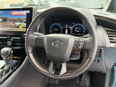 2026 Toyota ALPHARD — миниатюра 32