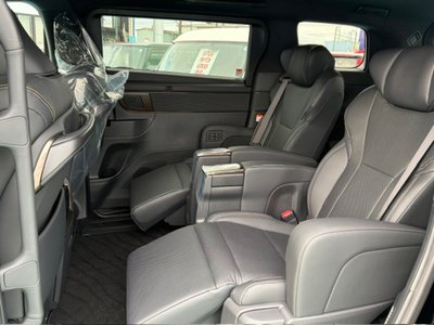 2026 Toyota ALPHARD — миниатюра 11