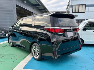 2026 Toyota ALPHARD — фото 5