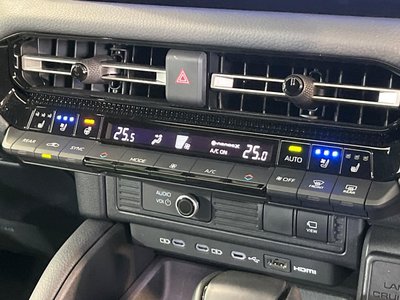 صورة مصغرة 57 لـ 2024 Toyota LAND CRUISER 250