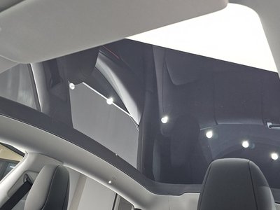 صورة مصغرة 23 لـ 2025 Tesla MODEL Y