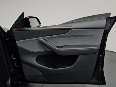 صورة مصغرة 14 لـ 2025 Tesla MODEL Y