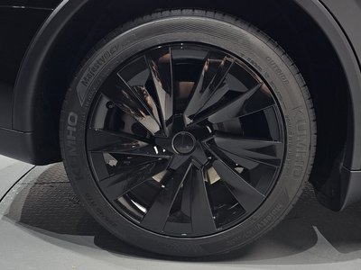 صورة 8 لـ 2025 Tesla MODEL Y