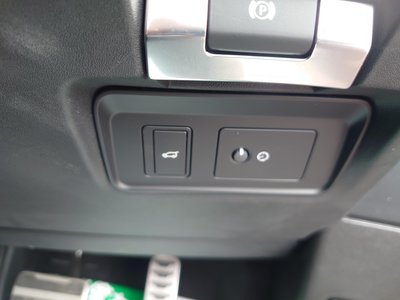 LAND ROVER RANGE ROVER EVOQUE 2023 thumbnail 29