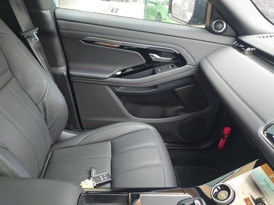 LAND ROVER RANGE ROVER EVOQUE 2023 thumbnail 34